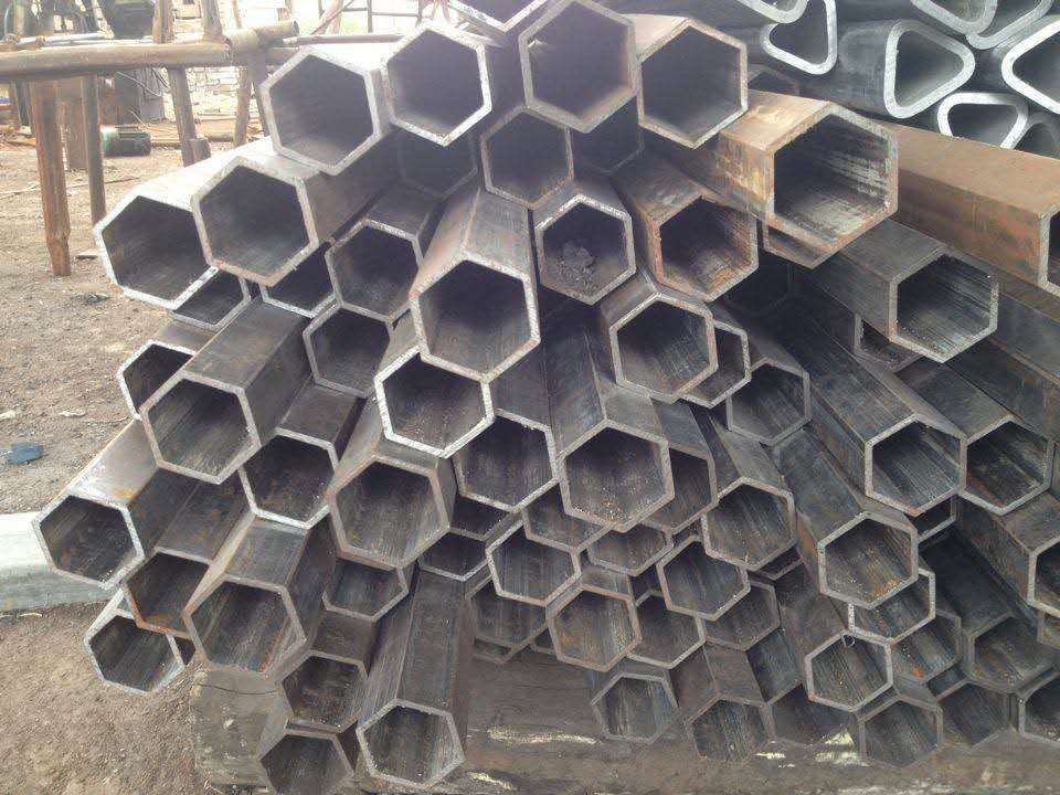 <b>六角钢管</b>