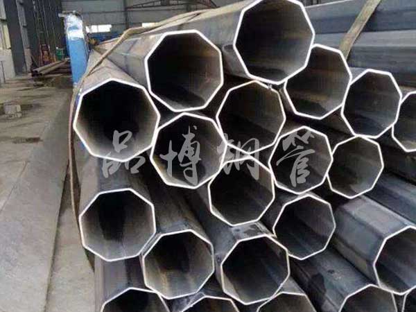<b>八角钢管</b>